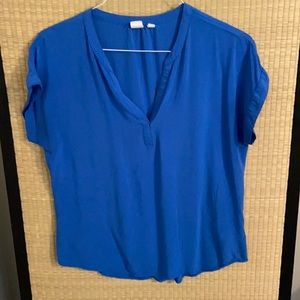 S Gap blue blouse
